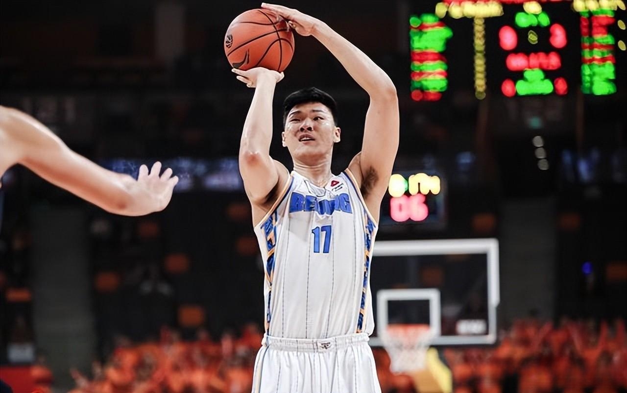 步行者绝杀广州队，王哲林关键制胜