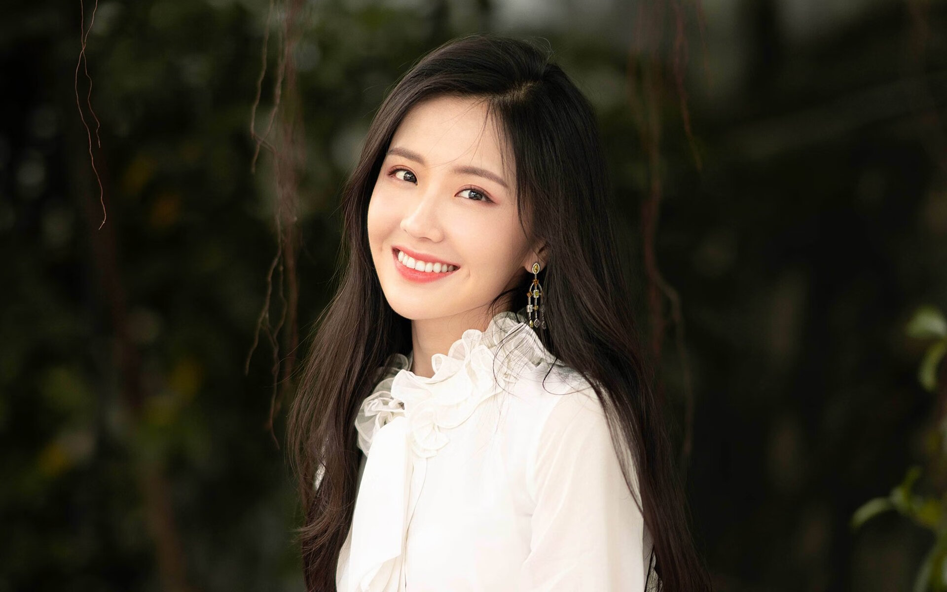 开云体育APP下载-切特·霍姆格伦，在戈贝尔退位的夜晚，为新王加冕