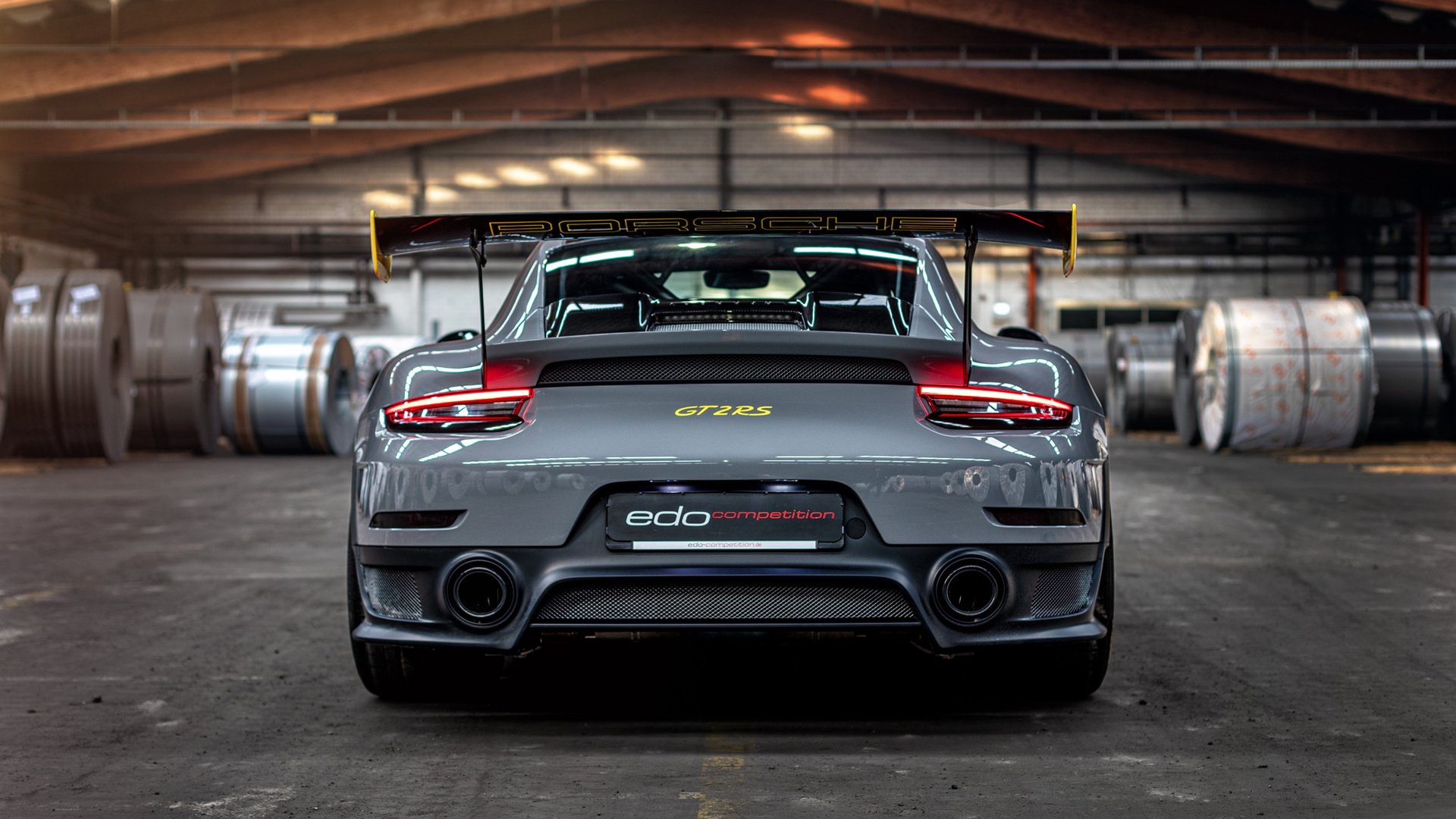 当萨内身披巴西黄衫，一场虚构对决中的完美风暴