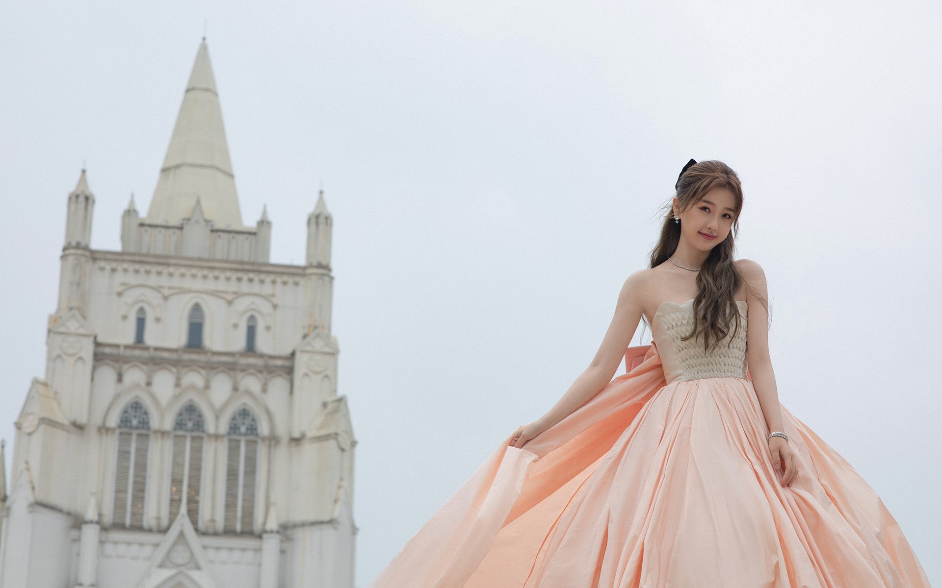 开云体育平台APP-门神在极光下亮剑，冰岛绝杀国际米兰，英雄拉亚的封神之夜